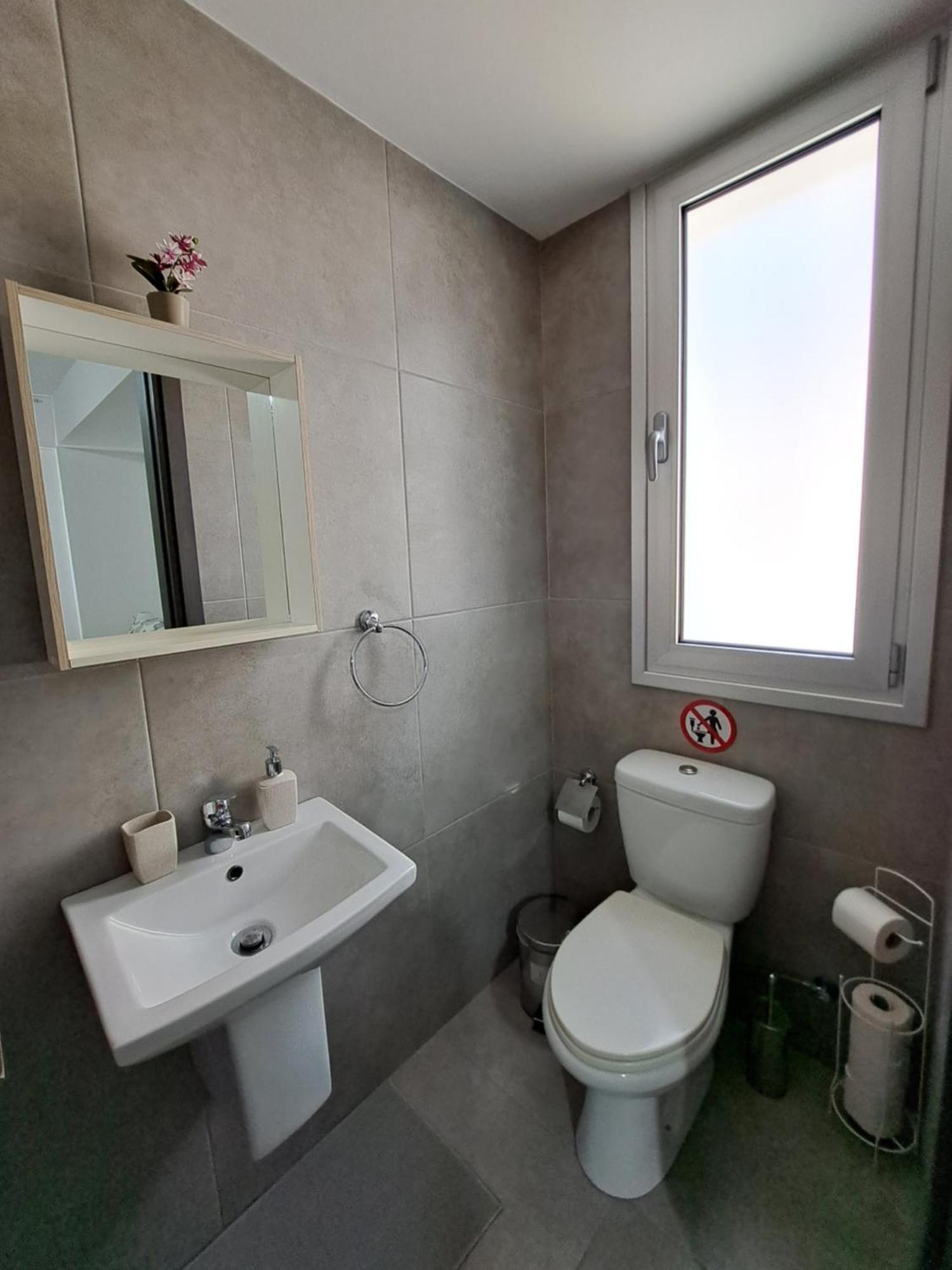 Albert'S Apartment St Lazarus 402 B - First Floor Larnaca Exterior foto